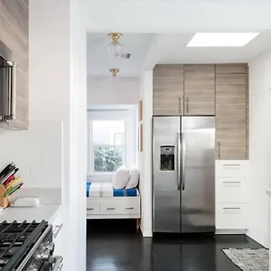 The Exquisite Venice Bungalow With Garden Los Angeles